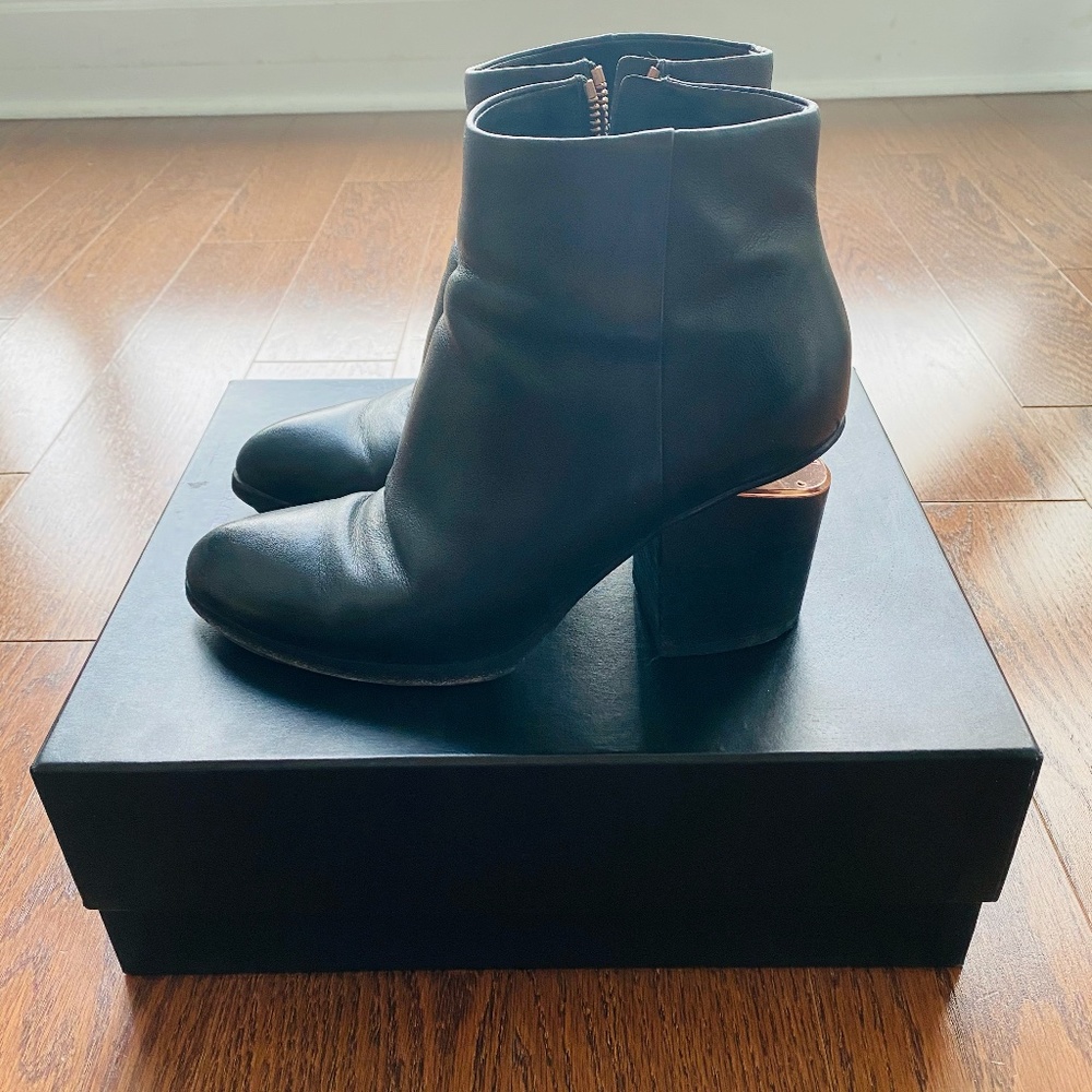Alexander Wang Gabi booties size 7.5